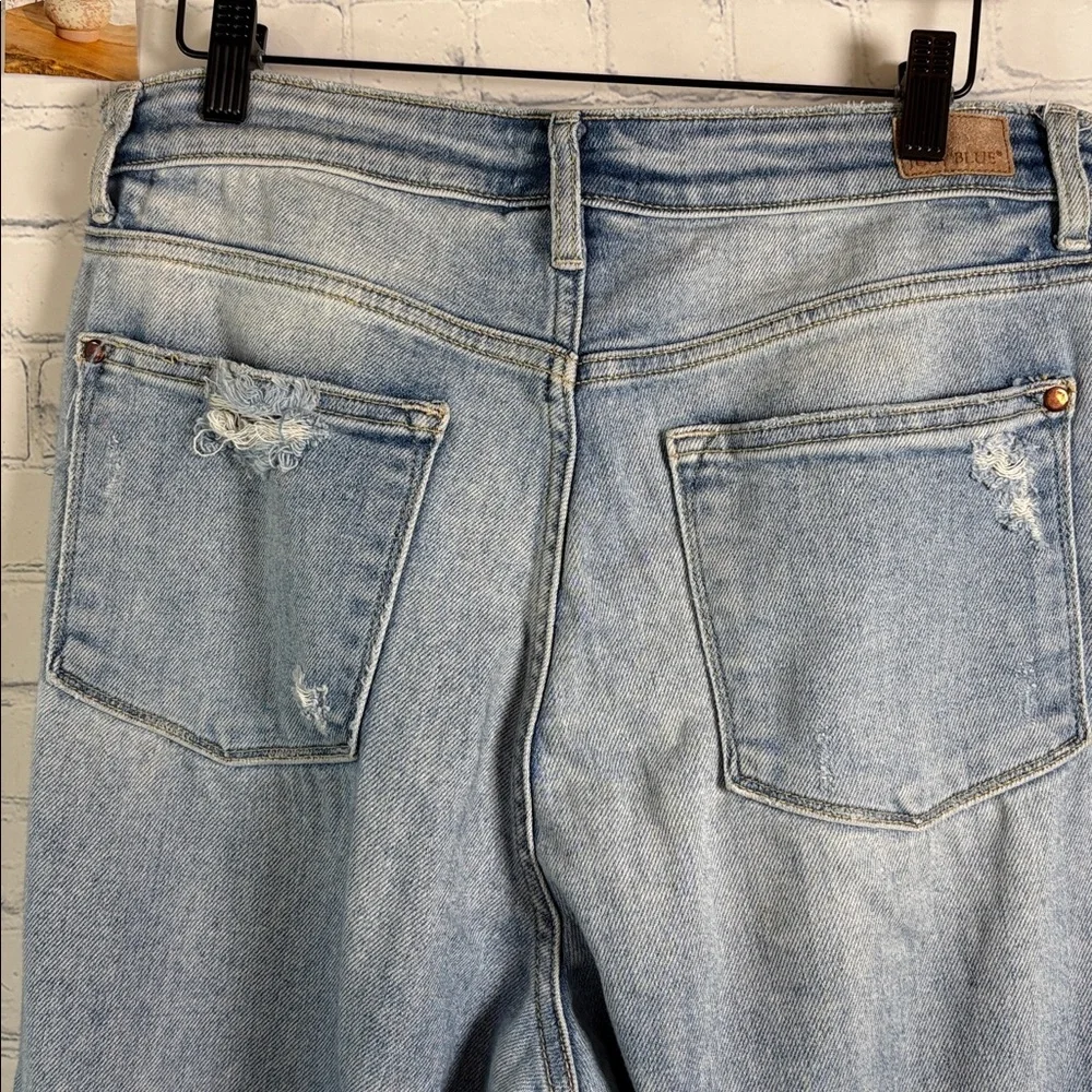 JUDY BLUE High Rise Slim Straight Leg Destroyed Jeans JB82391size 11/30 - Picture 9 of 11